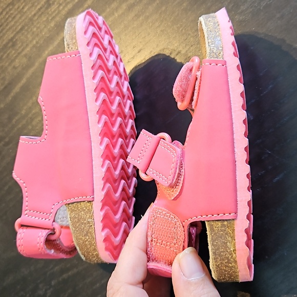 *PM Editor's Pick* AS NEW infant size 6 M&S pink velcro sandals, summer shoes - Picture 11 of 12